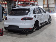 Load image into Gallery viewer, Computer  PORSCHE MACAN 2015 - NW272935
