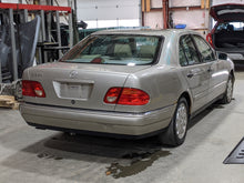 Load image into Gallery viewer, STEERING RACK E320 E300d E430 1996 96 1997 97 98 99 - NW277704
