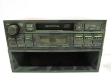Load image into Gallery viewer, RADIO Honda Passport 1998 98 1999 99 - MRK2162
