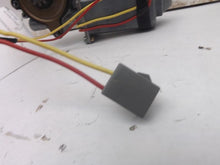 Load image into Gallery viewer, POWER WINDOW MOTOR Sable Taurus 1986 86 87 88 89 90 91 92 93 94 95 Right - MRK10563
