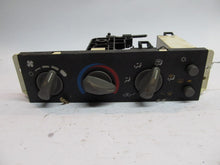 Load image into Gallery viewer, Temperature Controls Pontiac Sunfire 2004 - MRK11218
