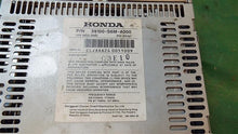 Load image into Gallery viewer, RADIO ACURA RSX 2002 2003 2004 AM FM CD - MM12939
