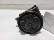 Load image into Gallery viewer, AC COMPRESSOR Nissan Sentra 2001 01 02 03 04 05 06 - MM14256
