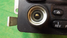 Load image into Gallery viewer, Radio Oldsmobile Aurora 2001 - MM21384

