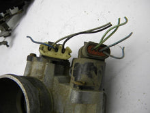 Load image into Gallery viewer, Throttle Body  SATURN S SERIES 2001 - MRK23865
