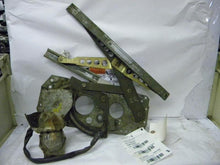 Load image into Gallery viewer, WINDOW MOTOR SAAB 900 1983 84 85 86 87 88 89 - 93 RIGHT - MRK37486
