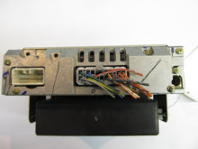Load image into Gallery viewer, RADIO Isuzu Amigo Rodeo 2000 00 2001 01 2002 02 - MRK42022
