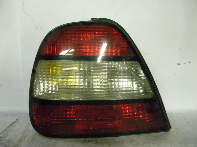 OUTER TAIL LIGHT LAMP Daewoo Leganza 97 98 99 00 01 02 Left - MRK43942