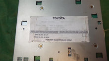 Load image into Gallery viewer, Radio  LEXUS LX450 1997 - MM52636
