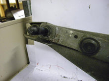 Load image into Gallery viewer, WINDSHIELD WIPER TRANSMISSION Cadillac CTS 03 04 05 06 07 - MRK64650
