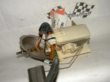 Load image into Gallery viewer, FUEL PUMP Ford Focus 2005 05 2006 06 2007 07 - MRK65638
