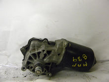 Load image into Gallery viewer, WINDSHIELD WIPER MOTOR 300M Concorde LHS Intrepid 1998-2004 - MRK68282

