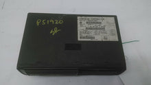 Load image into Gallery viewer, Radio  GRAND CHEROKEE 2004 - MM83171
