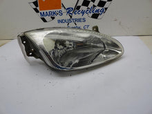 Load image into Gallery viewer, Headlight Lamp Assembly Hyundai Elantra 1999 - MRK89240

