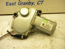 Load image into Gallery viewer, REAR WIPER MOTOR Town &amp; Country Voyager Caravan Voyager 96-00 - MRK89340
