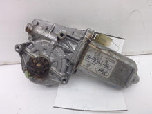 Load image into Gallery viewer, Power Window Motor Ford Windstar 1998 - MRK93113
