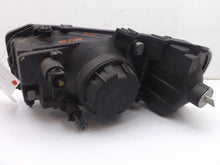Load image into Gallery viewer, HEADLIGHT LAMP ASSEMBLY Freelander 2002 02 2003 03 Right - MRK101469
