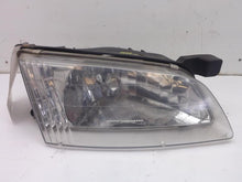 Load image into Gallery viewer, HEADLIGHT LAMP ASSEMBLY Nissan Altima 1998 98 1999 99 Right - MRK115289
