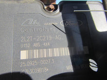 Load image into Gallery viewer, ABS Pump Ford Explorer 2003 - CTL121322
