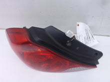 Load image into Gallery viewer, CENTER TRUNK TAIL LIGHT Kia Spectra 2002 02 2003 03 2004 04 Left - MRK123409
