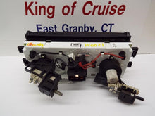Load image into Gallery viewer, Temperature Controls Chevrolet Aveo 2007 - MRK123654
