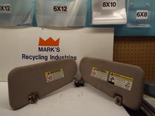 Load image into Gallery viewer, Interior Sun Visors Kia Sorento 2004 - MRK127966
