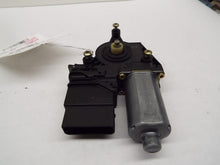Load image into Gallery viewer, Power Window Motor Volkswagen Passat 2001 - MRK128700
