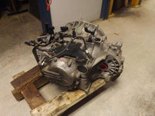 Load image into Gallery viewer, AUTOMATIC TRANSMISSION Hyundai Sonata 2006 06 2007 07 - MRK135577
