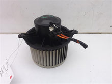 Load image into Gallery viewer, FRONT A/C HEATER BLOWER MOTOR Five Hundred Freestyle Montego 05-07 - MRK138052
