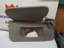 Load image into Gallery viewer, Interior Sun Visors  EXPEDITION 2003 - MRK150907
