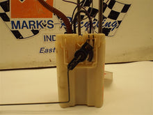 Load image into Gallery viewer, FUEL PUMP Saturn Vue 2002 02 2003 03 - MRK166403

