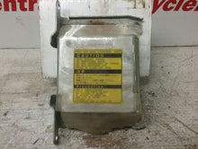 Load image into Gallery viewer, AIRBAG CONTROL MODULE Subaru Forester 2002 02 - CTL167025
