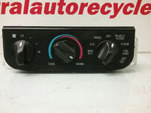 Load image into Gallery viewer, AC HEATER TEMP CONTROL Ford F150 F250 Navigator Expedition 99 00 01 - 04 Front - CTL169994
