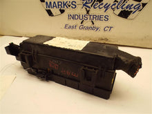 Load image into Gallery viewer, Fuse Box Jeep Liberty 2004 - MRK170755
