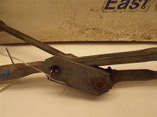 Load image into Gallery viewer, WINDSHIELD WIPER TRANSMISSION PT Cruiser 01 02 03 04 05 - MRK174683
