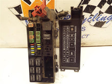 Load image into Gallery viewer, Fuse Box  PT CRUISER 2005 - MRK174688
