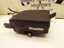 Load image into Gallery viewer, Fuse Box Hyundai Elantra 2003 - MRK175238
