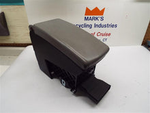 Load image into Gallery viewer, Console Volkswagen Passat 06 07 08 09 10 - MRK177825
