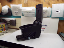 Load image into Gallery viewer, Console Volkswagen Passat 06 07 08 09 10 - MRK177825

