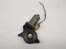 Load image into Gallery viewer, Power Window Motor  TRAILBLAZER 2004 - MRK177975
