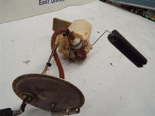 Load image into Gallery viewer, FUEL PUMP Mazda Tribute 2005 05 2006 06 - MRK179936
