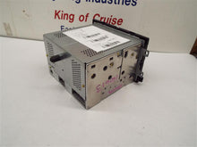 Load image into Gallery viewer, Radio  FIVE HUNDRED 2005 - MRK181232
