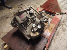 Load image into Gallery viewer, Transmission Saturn Ion 2007 - MRK181386
