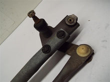 Load image into Gallery viewer, WIPER TRANSMISSION Yukon XL Silverado Avalanche 1999 99 2000 00 01 - 03 - MRK183063
