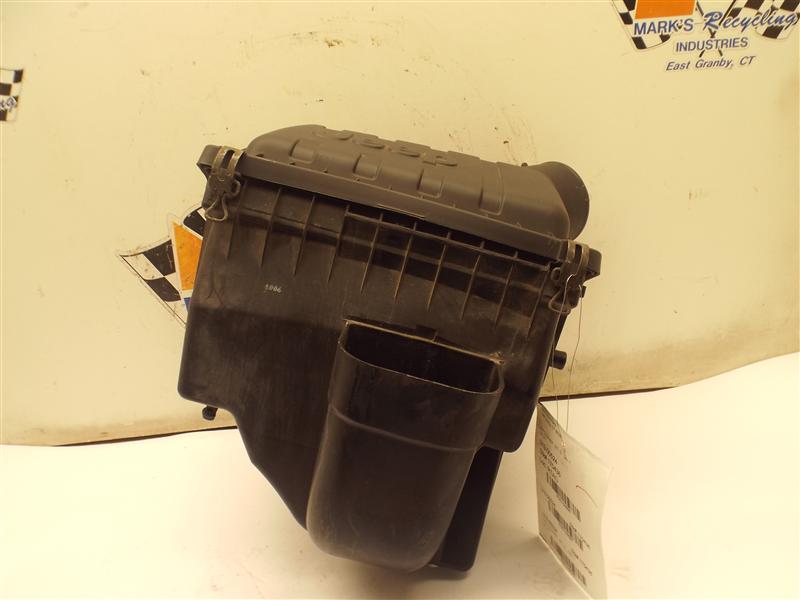 Air Cleaner Box Jeep Liberty 2005 - MRK184686