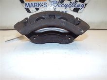 Load image into Gallery viewer, FRONT BRAKE CALIPER Dodge Durango 2004 04 Right - MRK184929
