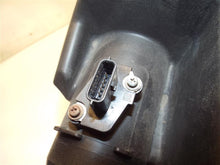 Load image into Gallery viewer, AIR CLEANER BOX Nissan Altima 07 08 09 10 11 12 13 - MRK185645
