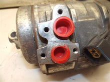 Load image into Gallery viewer, AC A/C AIR CONDITIONING COMPRESSOR Cadillac CTS 04 05 06 07 - MRK186629
