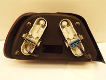 Load image into Gallery viewer, TAIL LIGHT LAMP ASSEMBLY Volvo S40 V40 00 01 02 03 04 Right - MRK187785
