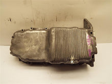 Load image into Gallery viewer, Oil Pan Suzuki Forenza 2005 - MRK189435

